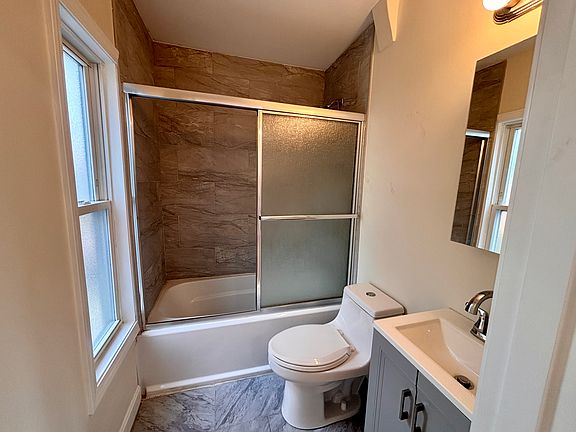5th image of 29 Sylvan St #2