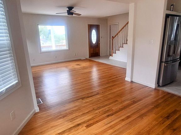 5th image of 1638 Charlotte Dr