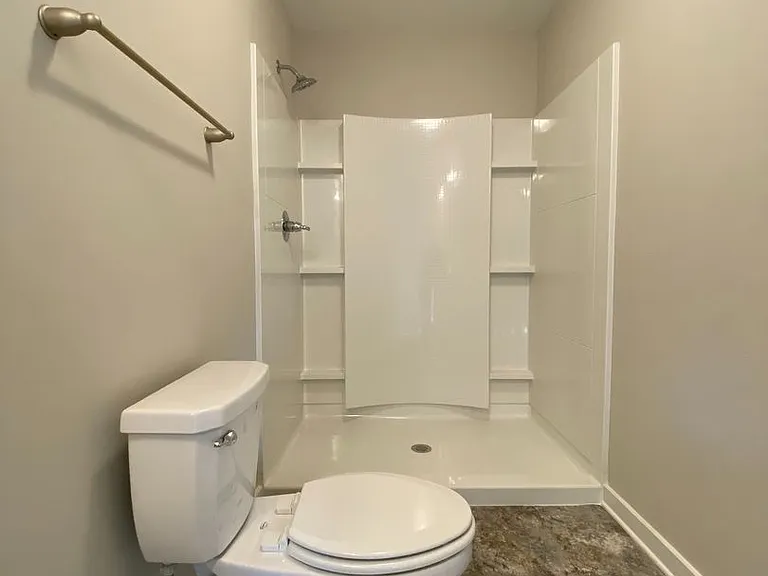 7940 Saint James Dr — Photo 22