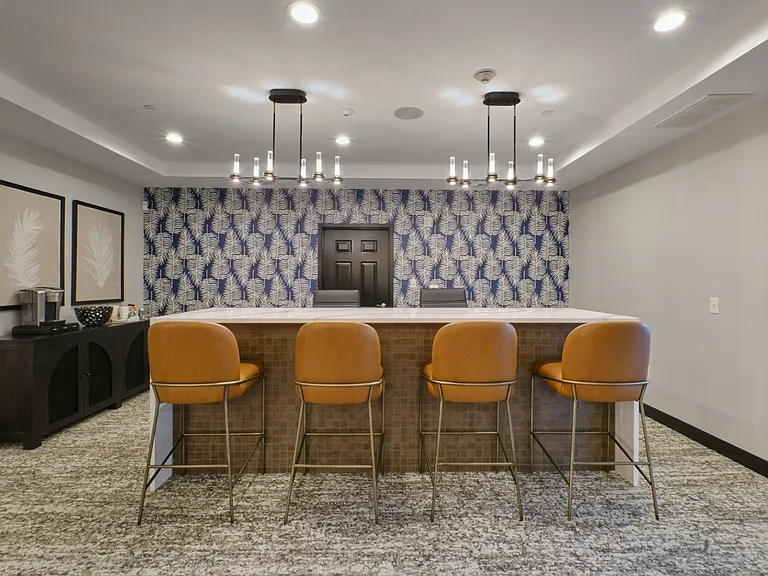 Halstead Norwalk — Photo 17
