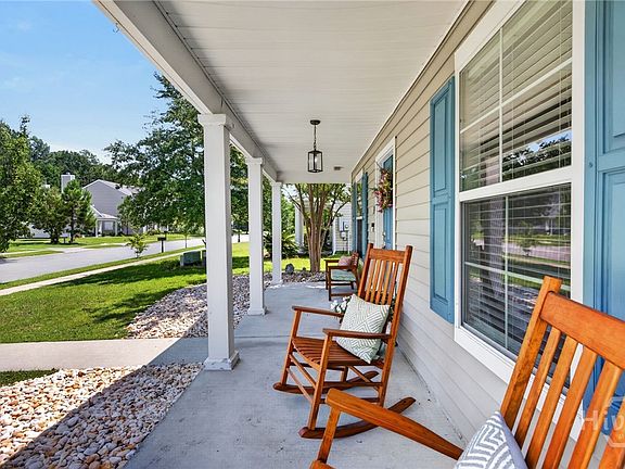 3rd image of 33 Westbourne Way