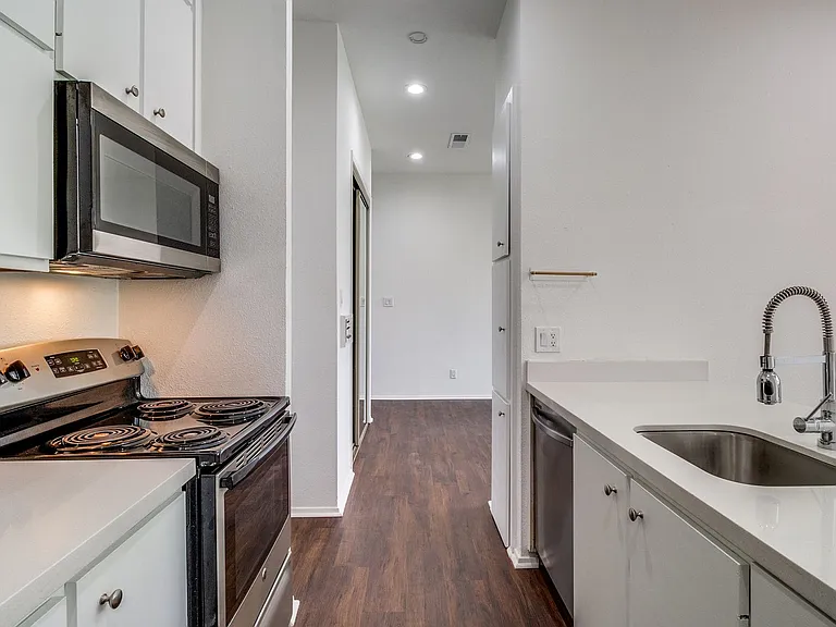 3610 Routh St — Photo 9