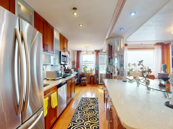 1311 Brightwater Avenue image 3 of 12