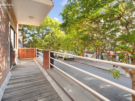 3rd image of 15 Saint Marks Pl APT 2A