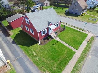 29 Hyde St, Manchester, CT 06040