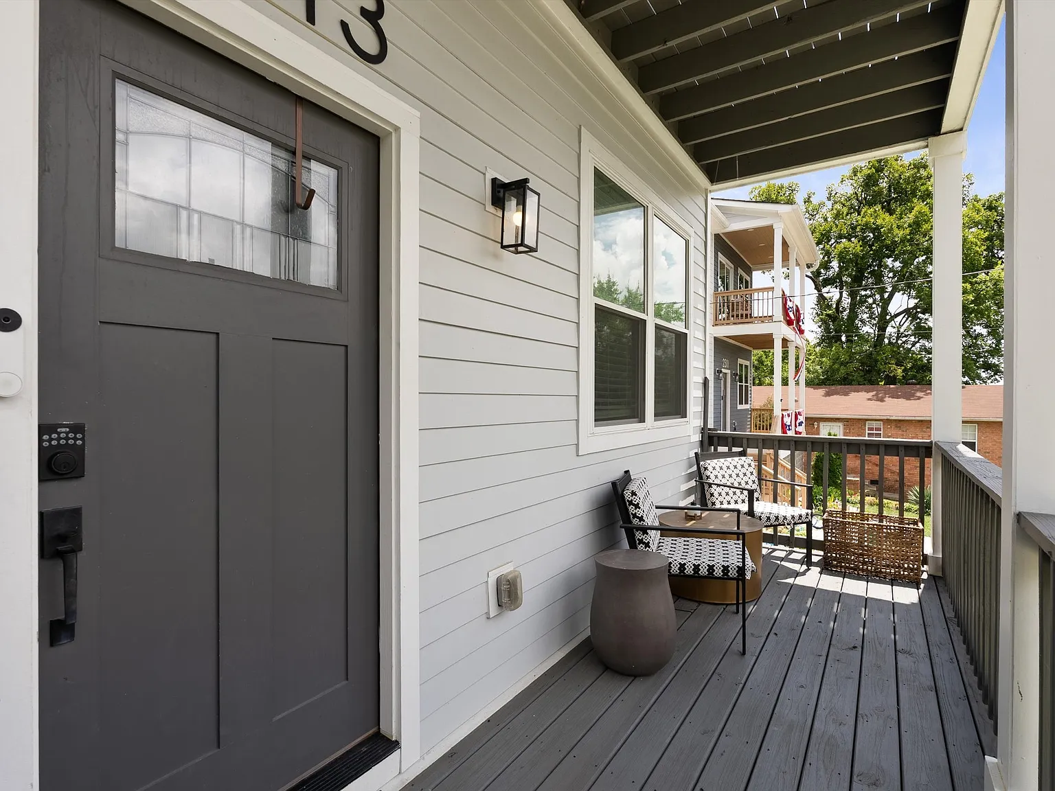 3 bed, 3.0 bath, 1936 sqft, $3,400 — Photo 2