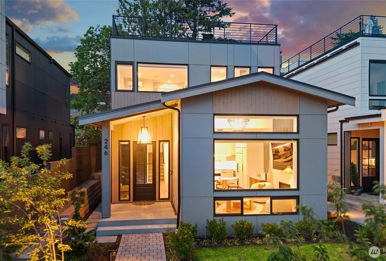 3 bed, $13,750 — Photo 1