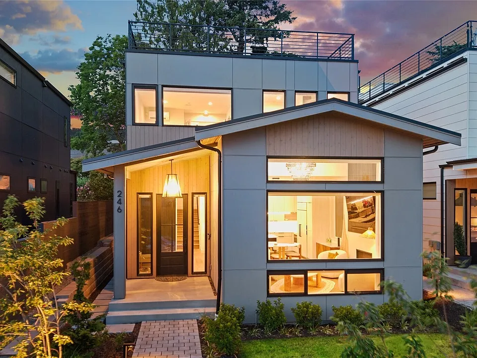 246 5th Ave W