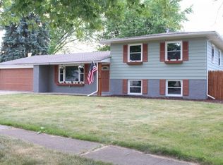 732 W 66th Pl, Merrillville, IN 46410