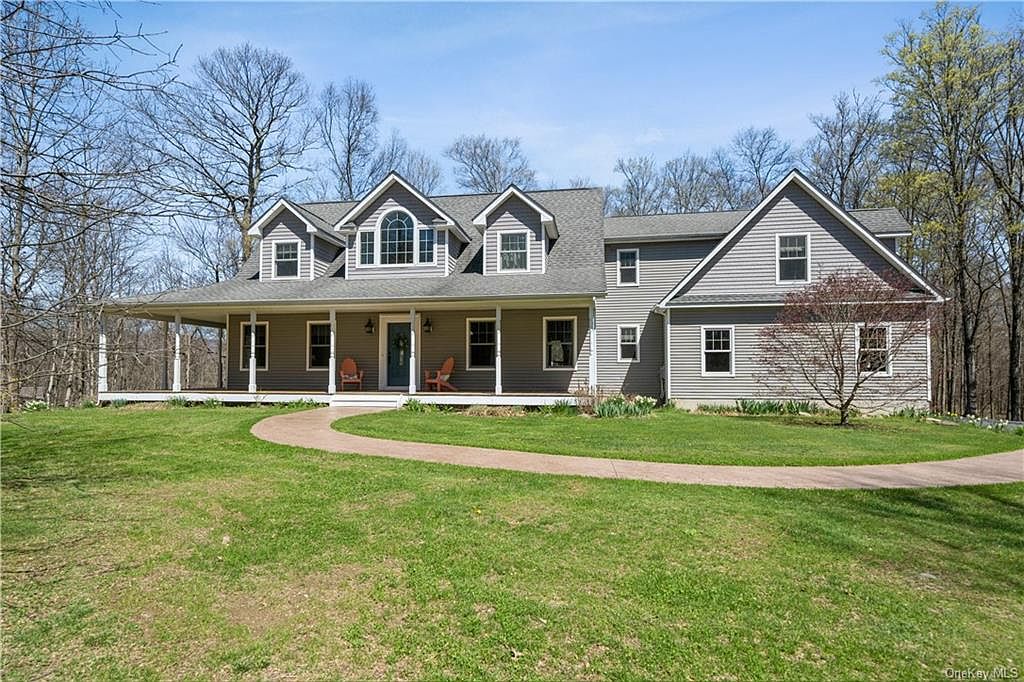 898 Wallkill Avenue, Wallkill, NY 12589 Zillow