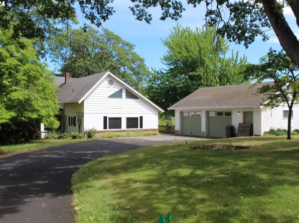 3473 Avalon Dr, Hood River, OR 97031