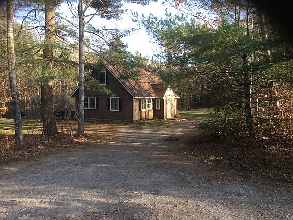 3rd image of 1444 Belfast Rd