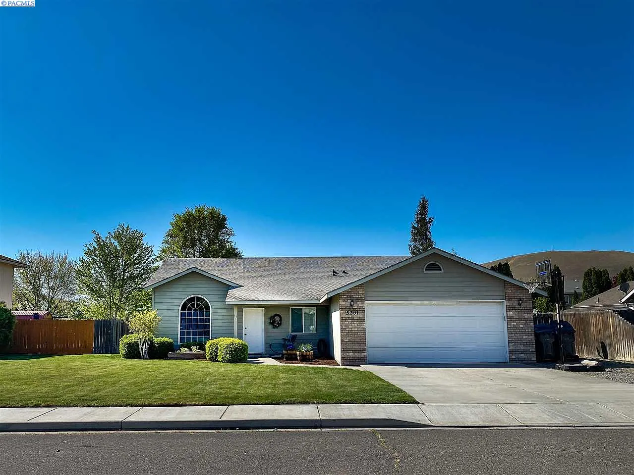 5201 Mockingbird Ct photo 1