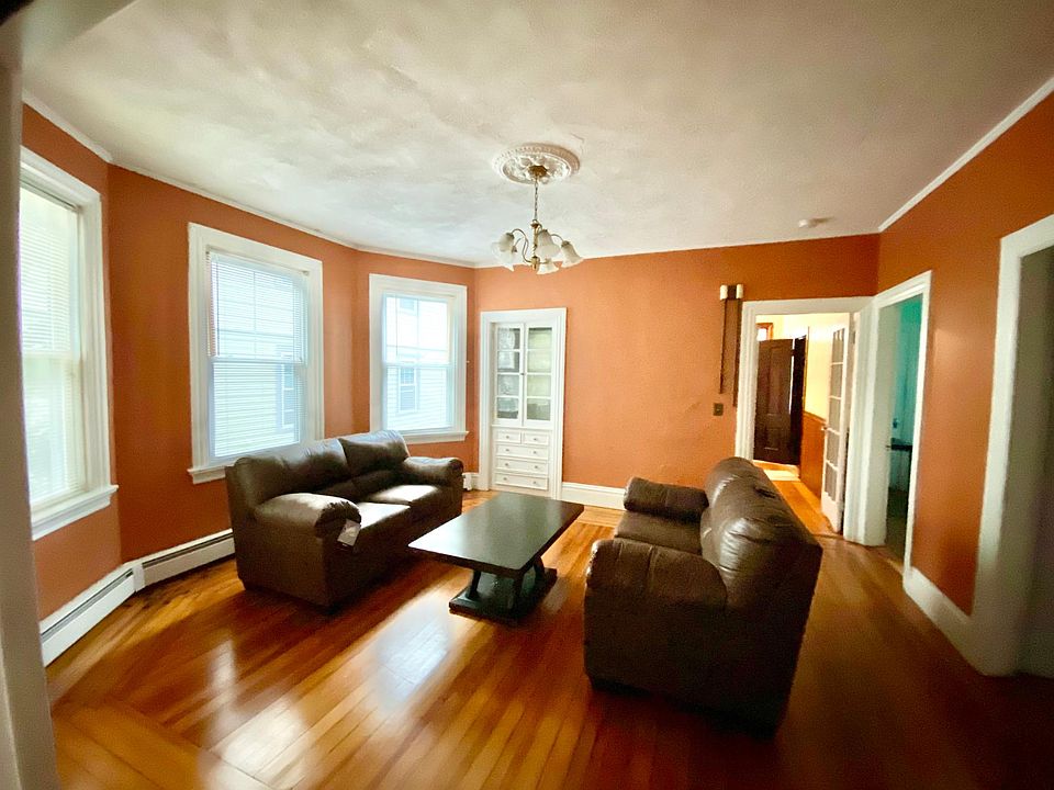 Furnished Living room