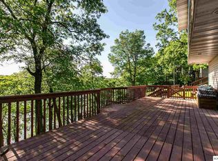 26305 215th Ave, Delhi, IA 52223