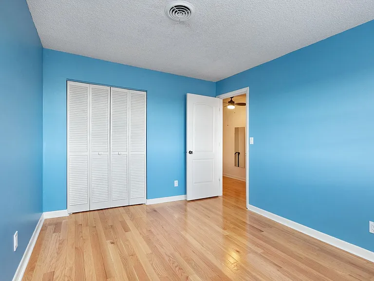 308 Twykingham Pl — Photo 28