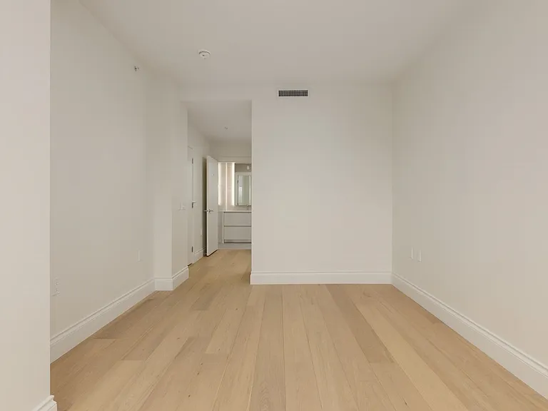 2105 W 46th Ave #303 — Photo 17