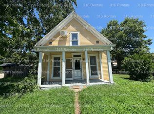 106 E 6th St, Sedgwick, KS 67135