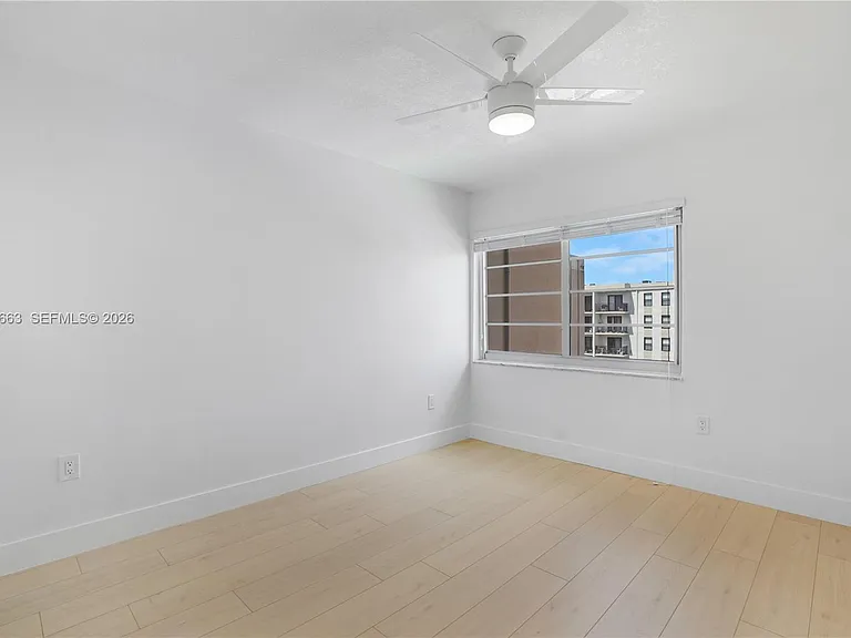 4670 W 13th Ln #411 — Photo 10