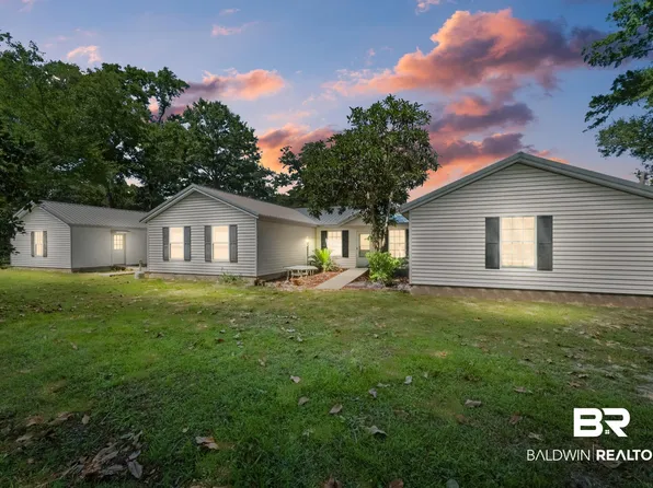 33345 E Carrier Dr, Lillian, AL 36549