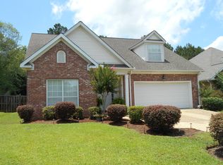 11 Northshore Ct, Hattiesburg, MS 39402