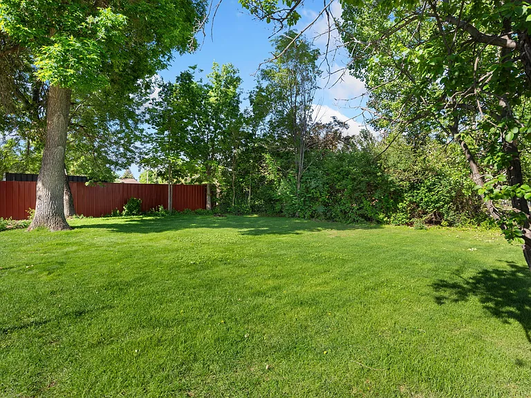 2517 N Garfield Ave — Photo 14