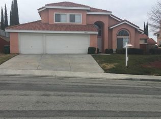 38821 Dianron Rd, Palmdale, CA 93551