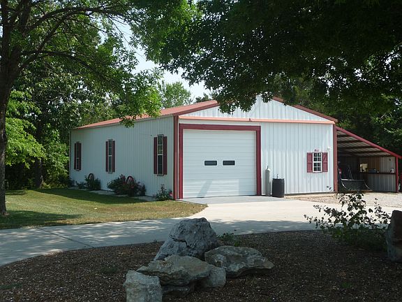 2nd image of 295 Julie Ln