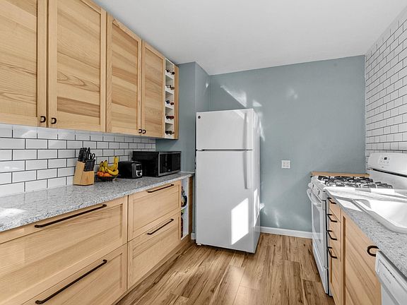 5th image of 5337 43rd Ave S