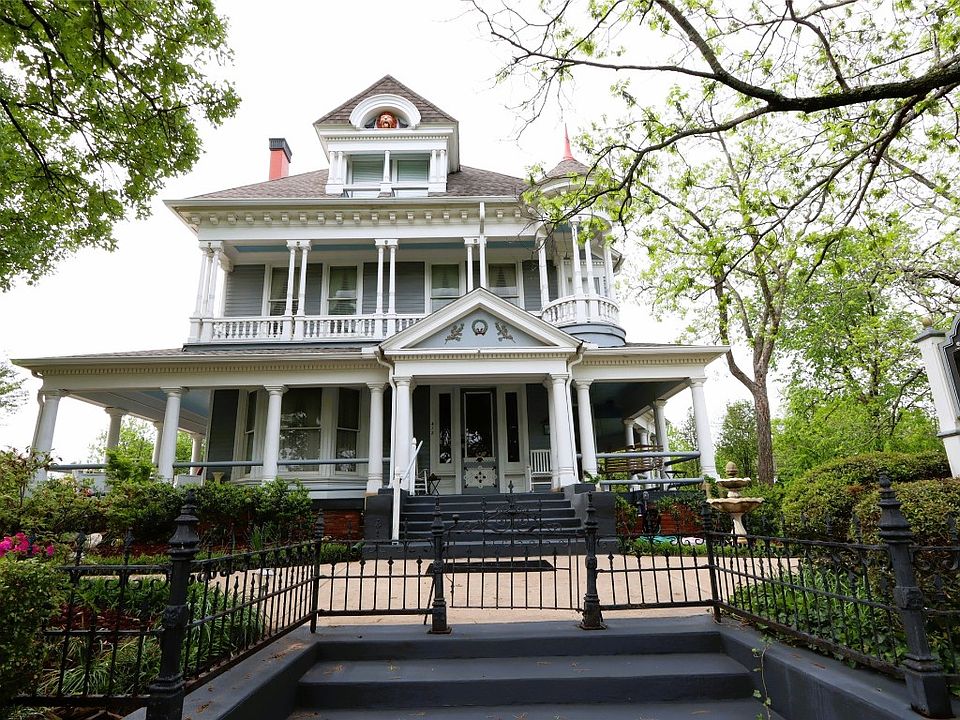 412 W Morton St, Denison, TX 75020 MLS 20045246 Zillow