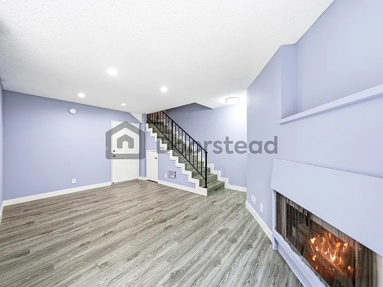 1826 S Bundy Dr #5 — Photo 8