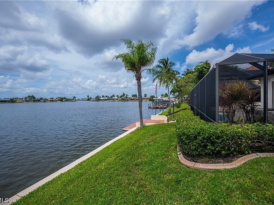 1st image of 412 Cape Coral Pkwy W