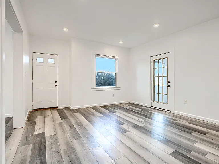 13 Summerfield Rd — Photo 4