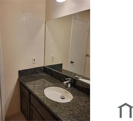 5234 Makati Cir — Photo 12