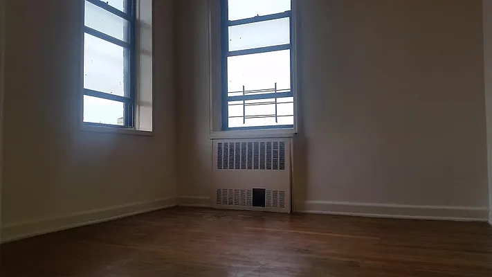 Rented by Lang Realty LLC | media 21