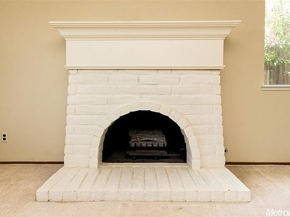 4th image of 8120 Forest Oak Way