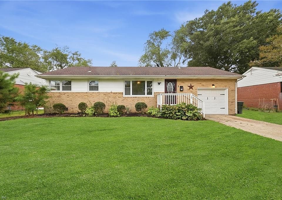1st image of 10 Eastlawn Dr