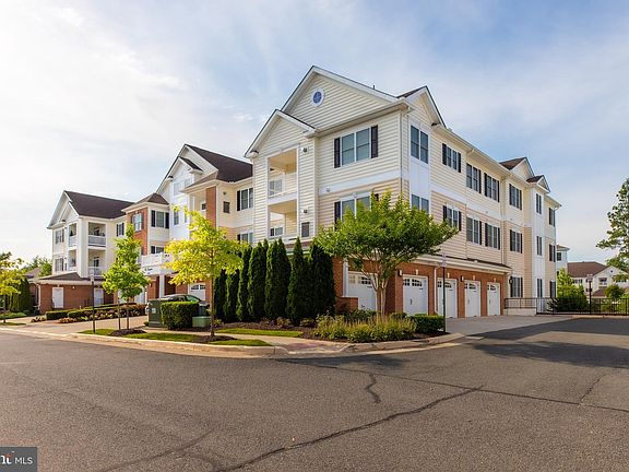 2nd image of 15201 Royal Crest Dr APT 305