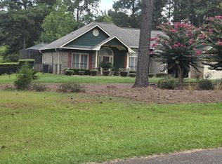 136 Village Ct, Hamilton, GA 31811