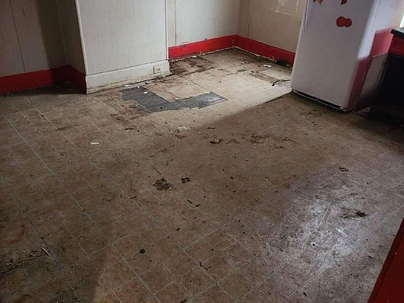 3rd image of 3638 Glenway Ave