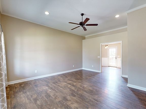 3rd image of 5454 Preakness Ct