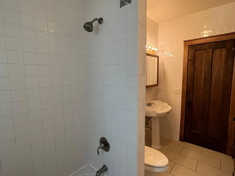 1535 West Addison — Photo 79