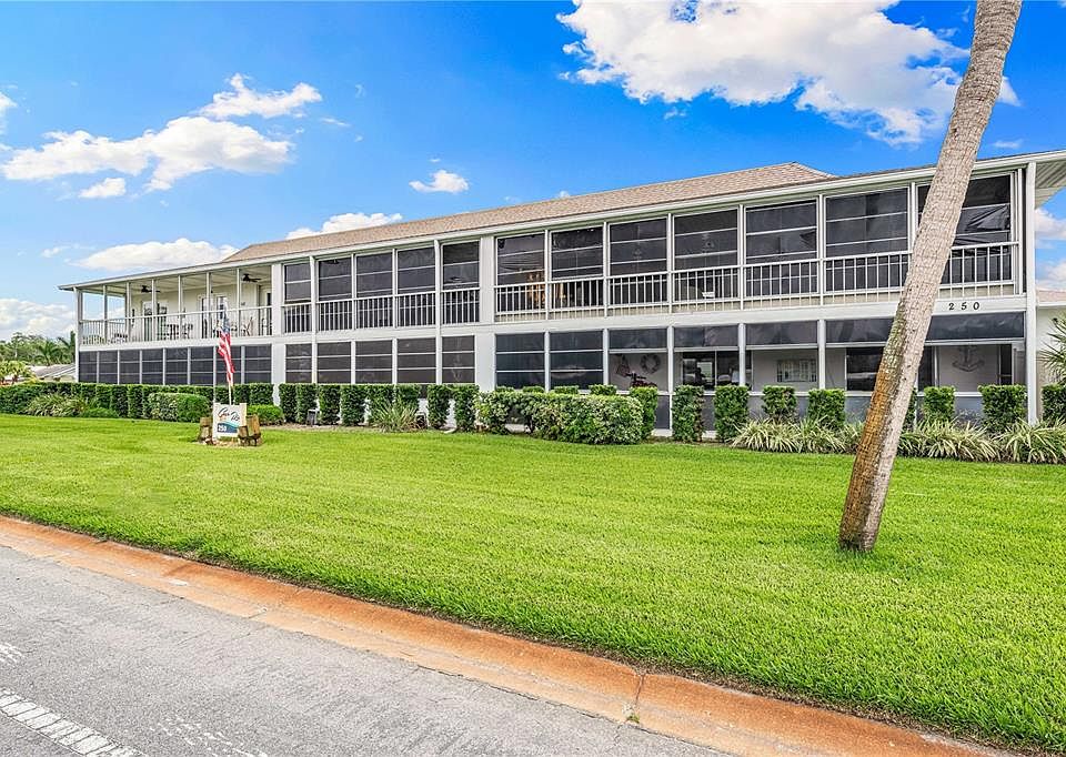 1st image of 250 ENGLEWOOD ISLES PARKWAY #2