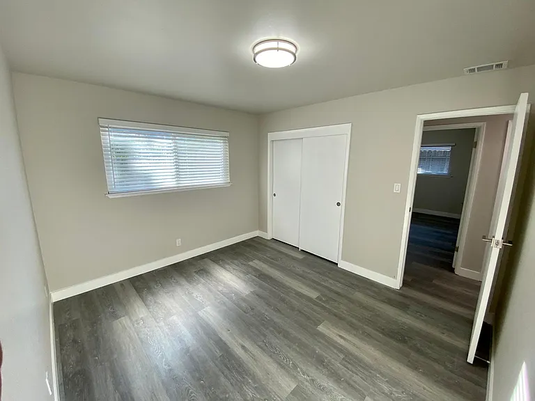Bedroom 3 (120 sq ft)