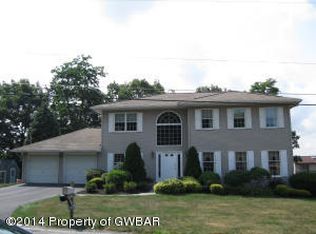 209 Sprucewood Dr, Wilkes Barre, PA 18702