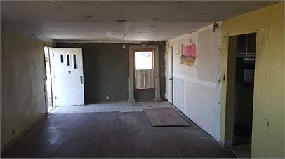 5th image of 1409 S Burlington Dr