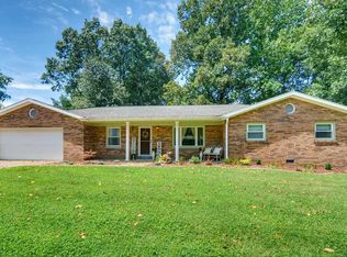 7555 Ridgemont Dr, Newburgh, IN 47630