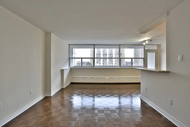 66 Broadway Ave — Photo 8