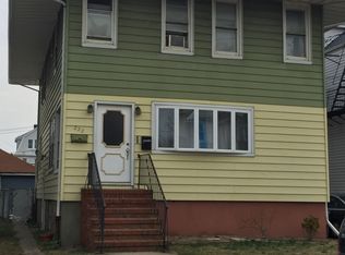 222 Beach 119 St, Rockaway Park, NY 11694