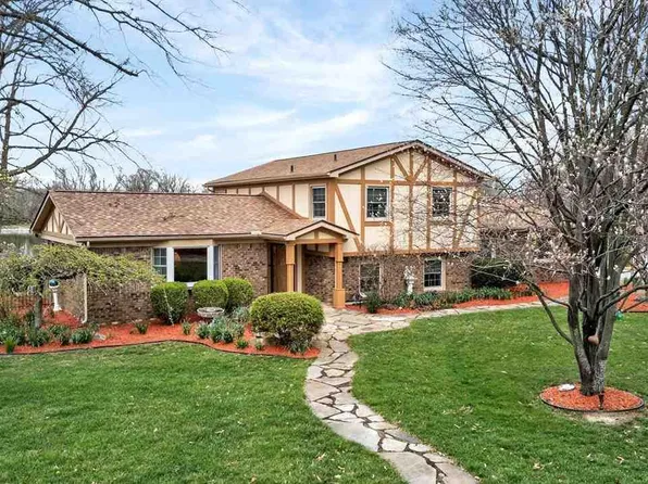 5571 S Canal St, Terre Haute, IN 47802